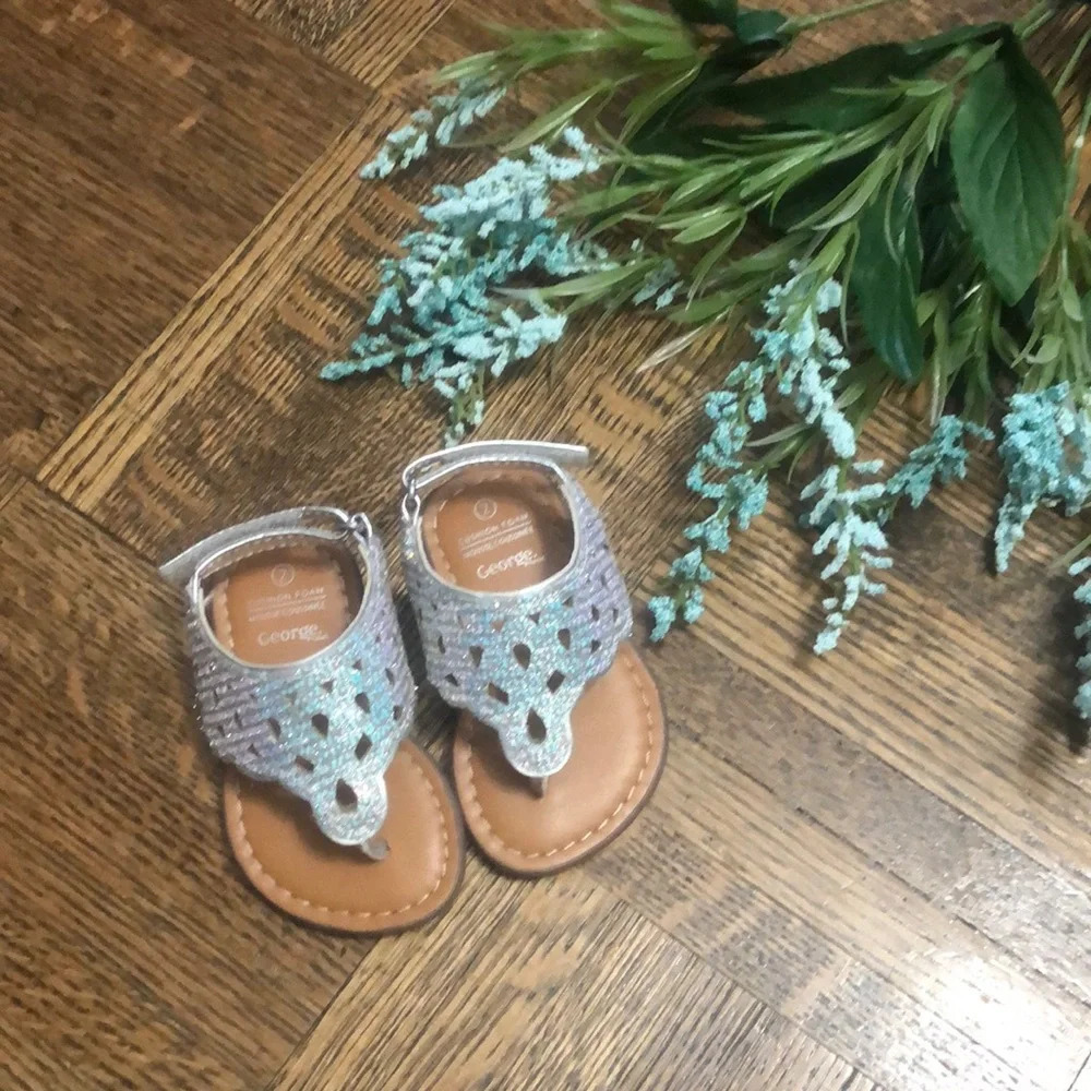 🍭3/$20🍭 GEORGE Babies Sandals